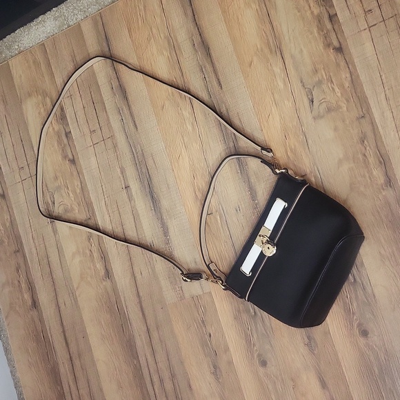 U.S. POLO ASSN Black White Tan Convertible Crossbody with Belted Lock - Picture 2 of 16